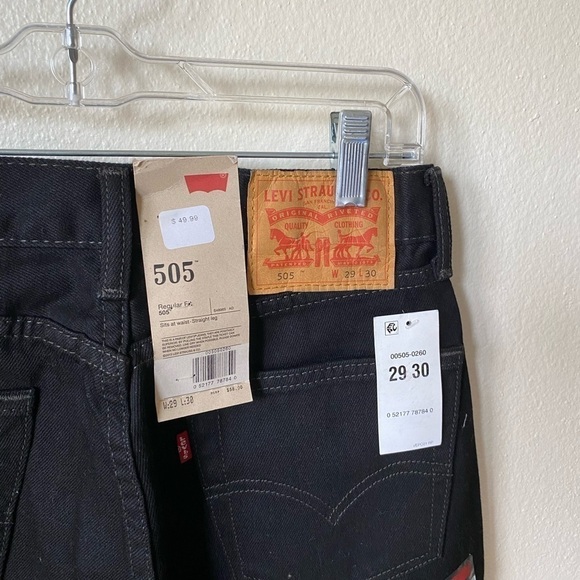 NWT Levi’s 505 Straight Leg Jeans - Picture 3 of 10